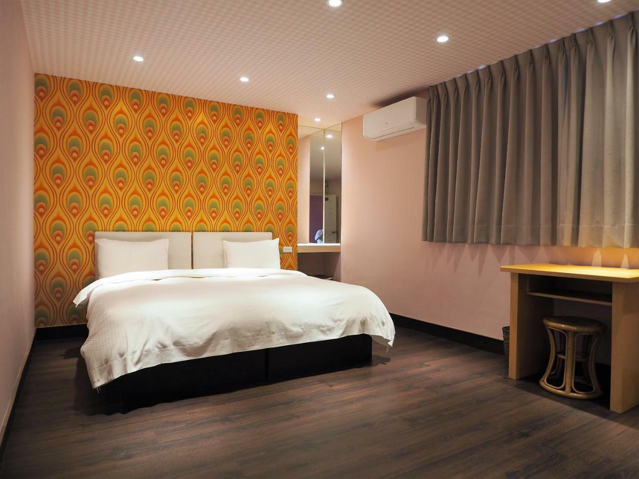 Day Chen Hotel Yilan Екстер'єр фото