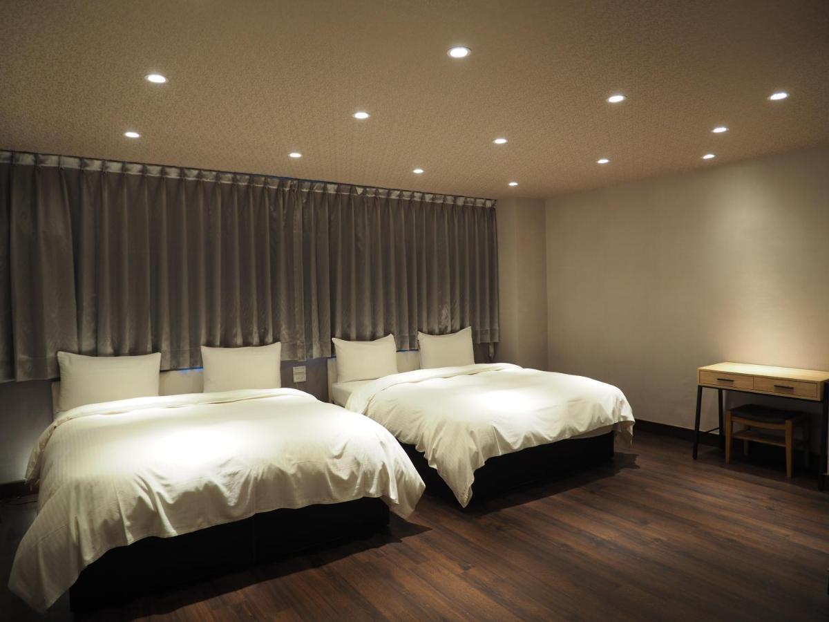 Day Chen Hotel Yilan Екстер'єр фото
